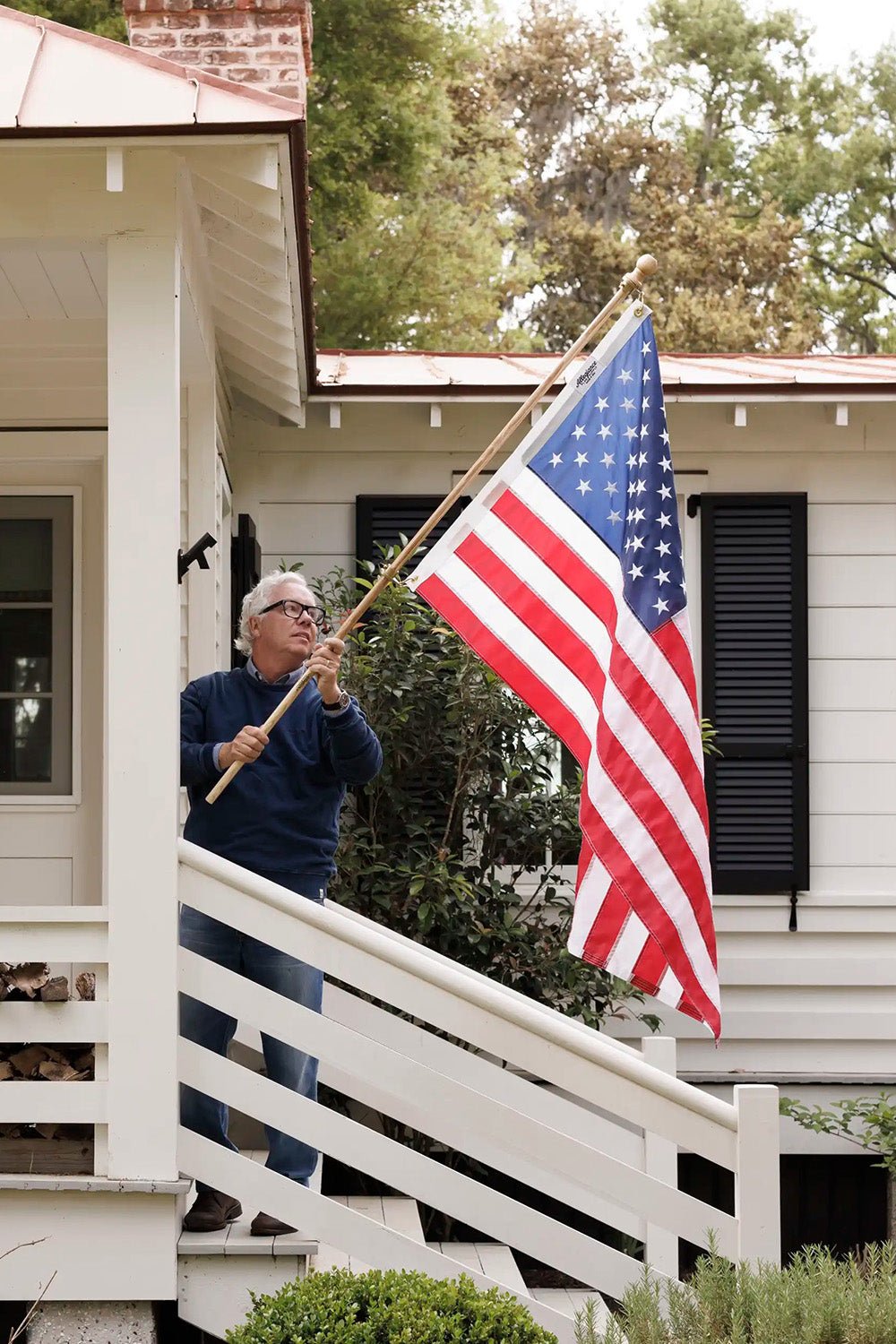 3' x 5' Classic American Flag and Pole Set