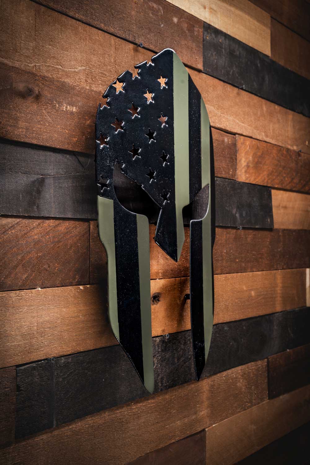 Subdued Flag Spartan Helmet – Molten Metal Wall Art